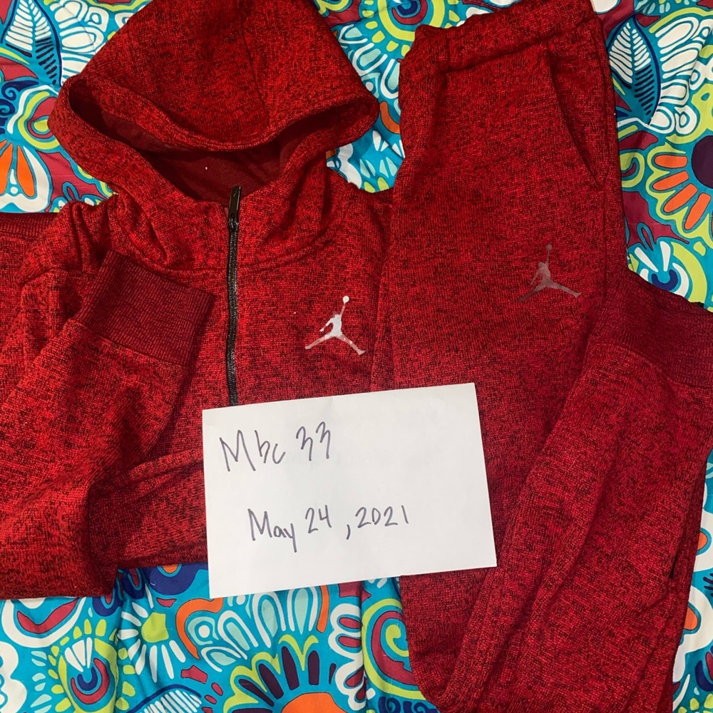 Used Jordan kids tracksuit XL